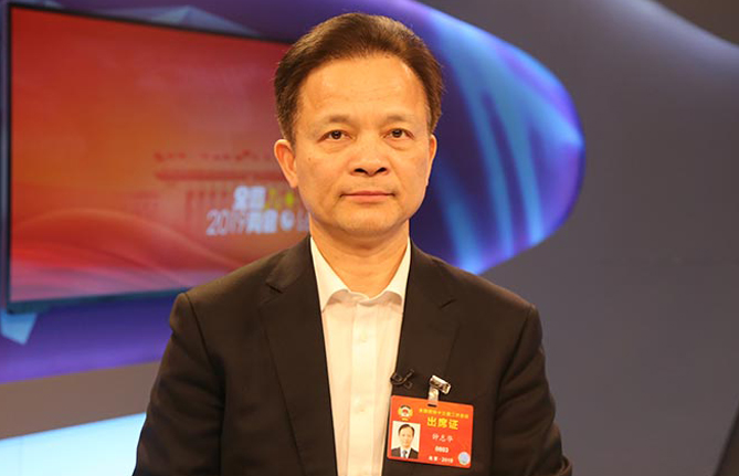全國政協(xié)委員、中國工程院副院長鐘志華：推進工程教育改革與創(chuàng)新創(chuàng)業(yè)創(chuàng)造